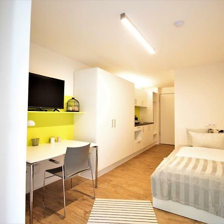 וירצבורג Studio Apartment - Balcony, Netflix, University Hospital Proximity מראה חיצוני תמונה