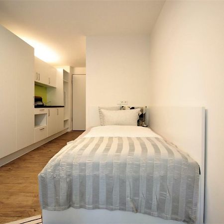 וירצבורג Studio Apartment - Balcony, Netflix, University Hospital Proximity מראה חיצוני תמונה