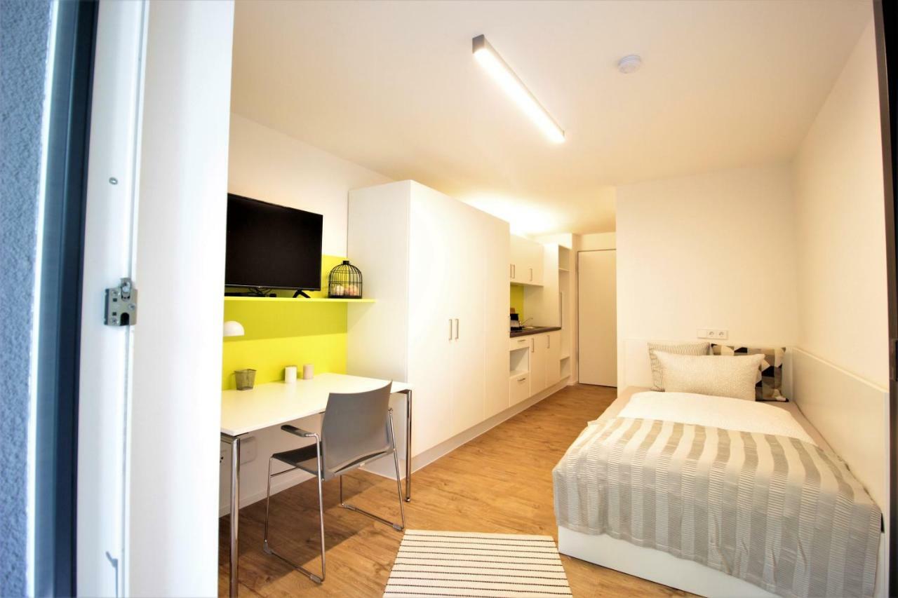 וירצבורג Studio Apartment - Balcony, Netflix, University Hospital Proximity מראה חיצוני תמונה
