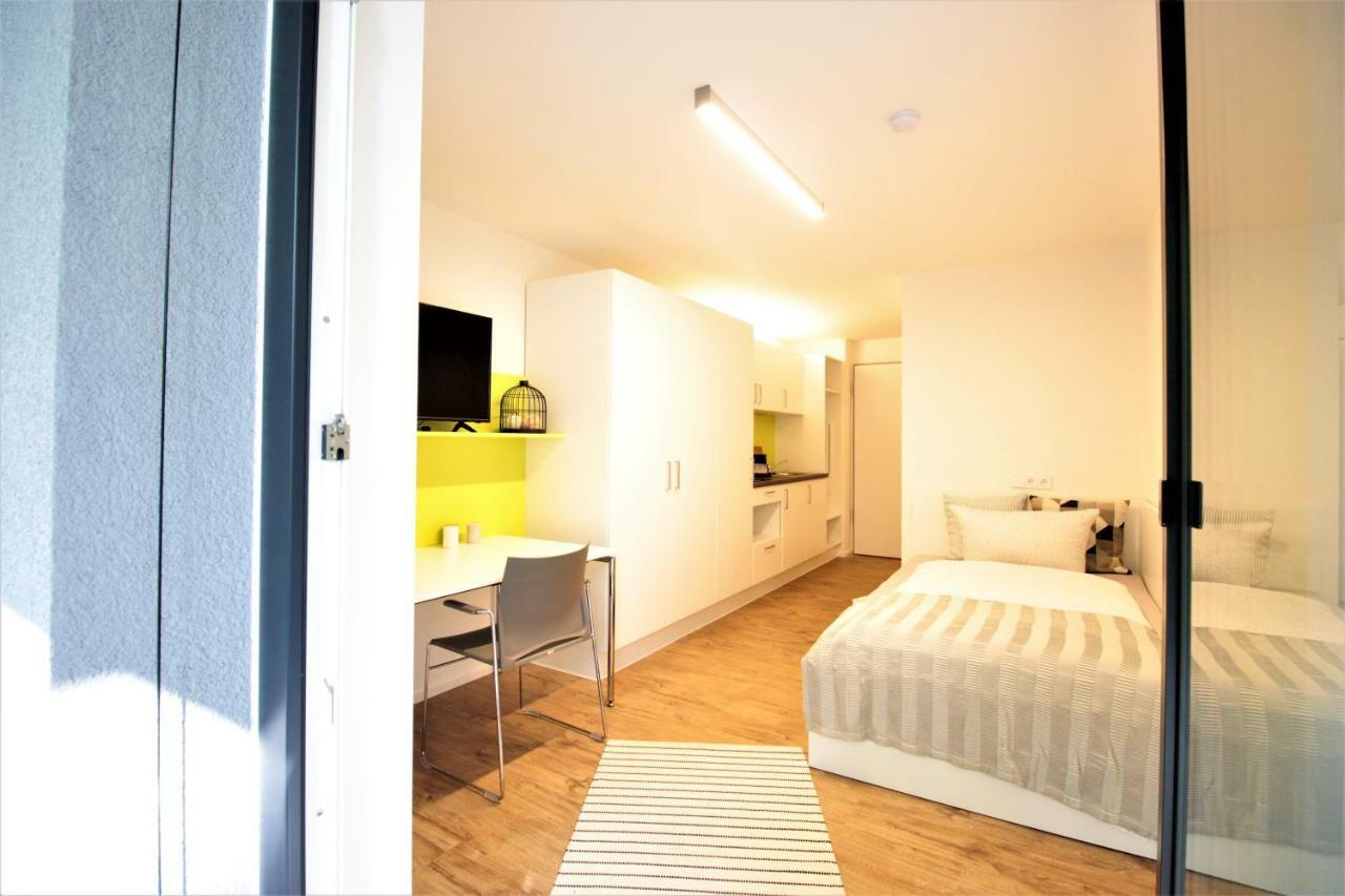 וירצבורג Studio Apartment - Balcony, Netflix, University Hospital Proximity מראה חיצוני תמונה