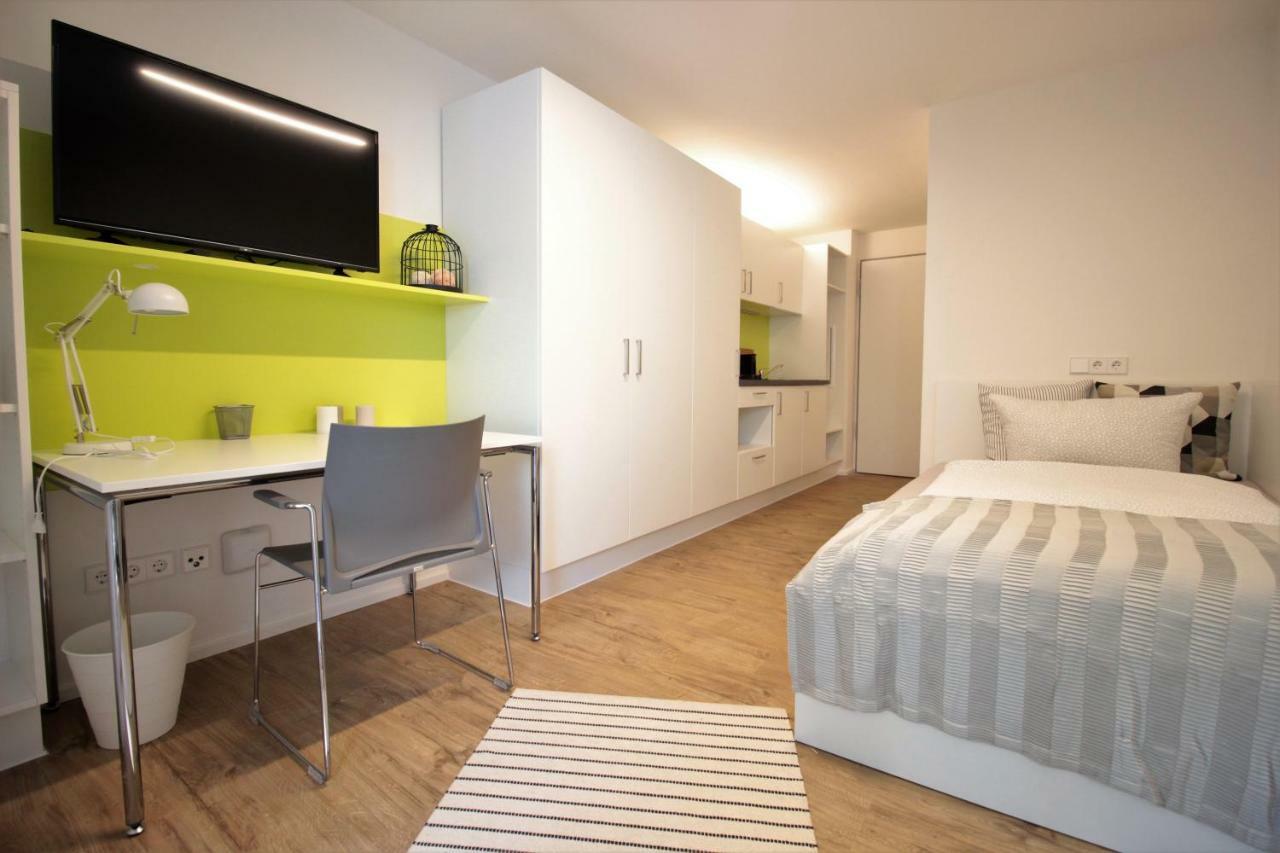וירצבורג Studio Apartment - Balcony, Netflix, University Hospital Proximity מראה חיצוני תמונה