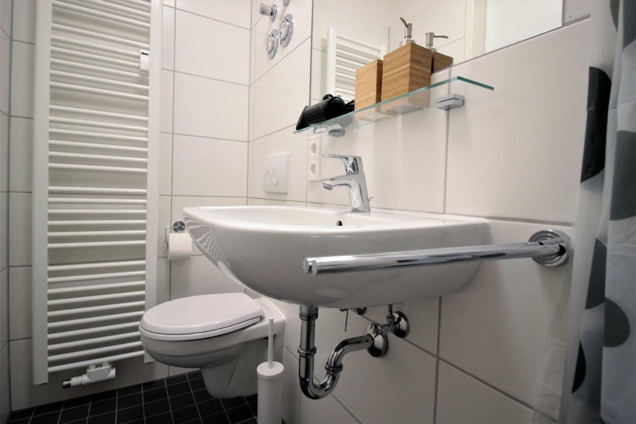 וירצבורג Studio Apartment - Balcony, Netflix, University Hospital Proximity מראה חיצוני תמונה